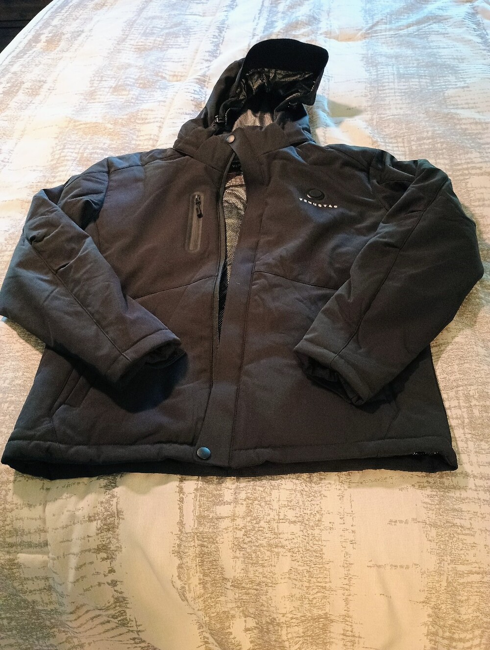 Men's Heated Hooded Jacket in Black